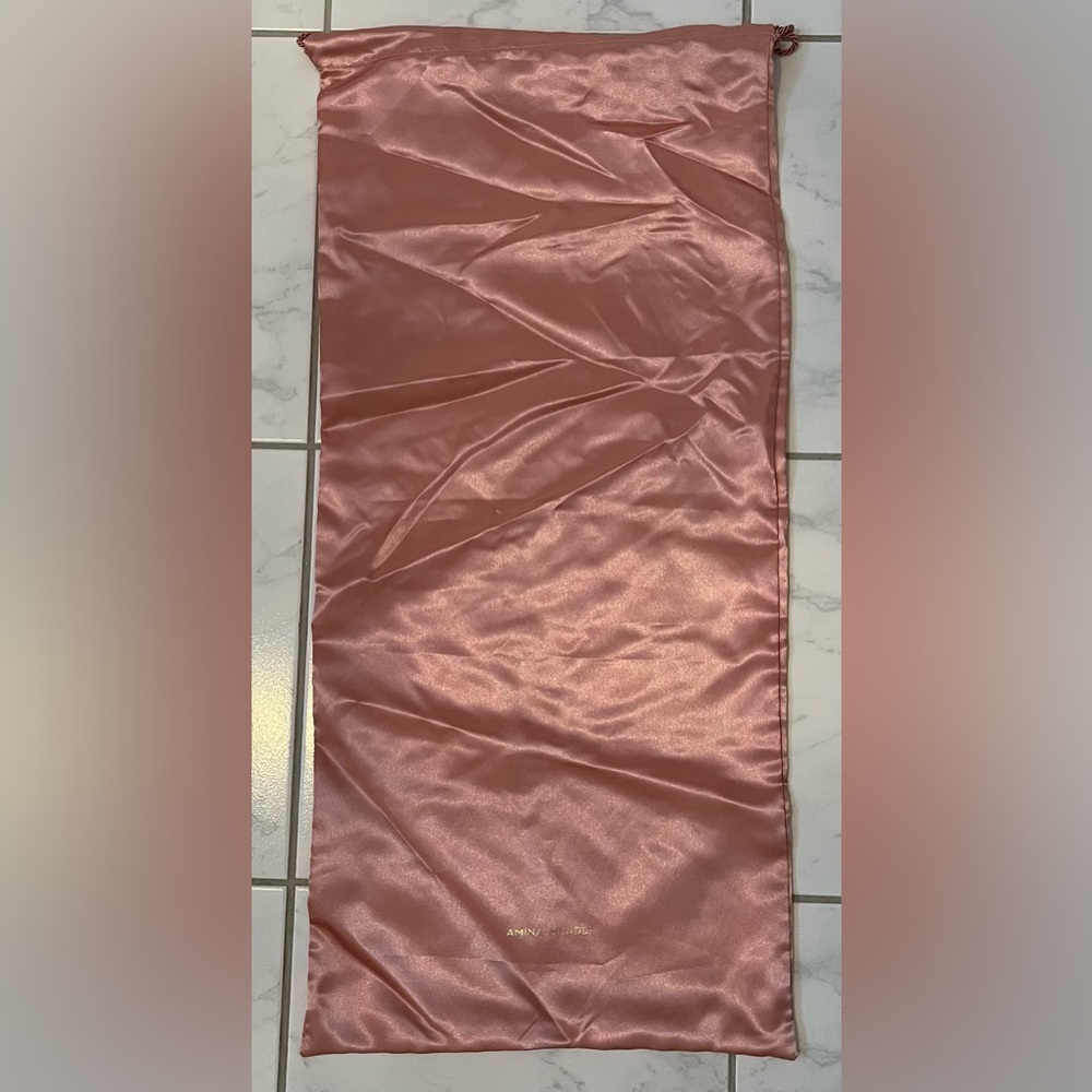 AMINA MUADDI ROSE SATIN FABRIC GARMENT/DUST BAG - Picture 2 of 5
